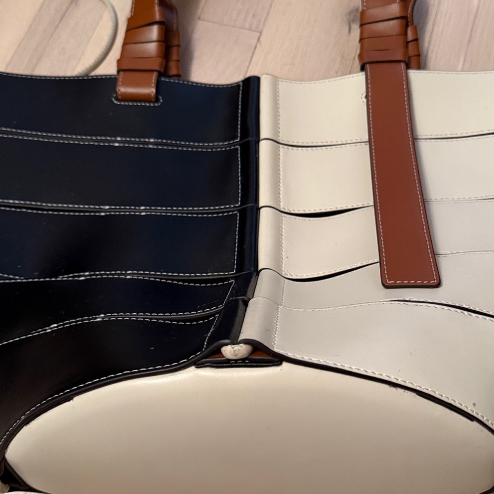 Staud two-Tone Black and Cream Tote Bag - Picture 3 of 5